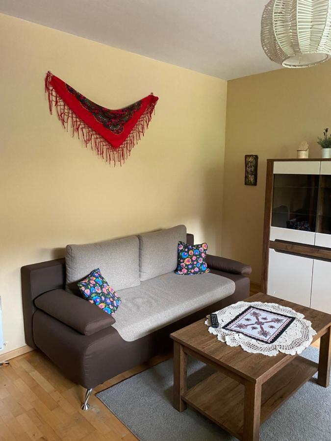 Apartment Glamour I
