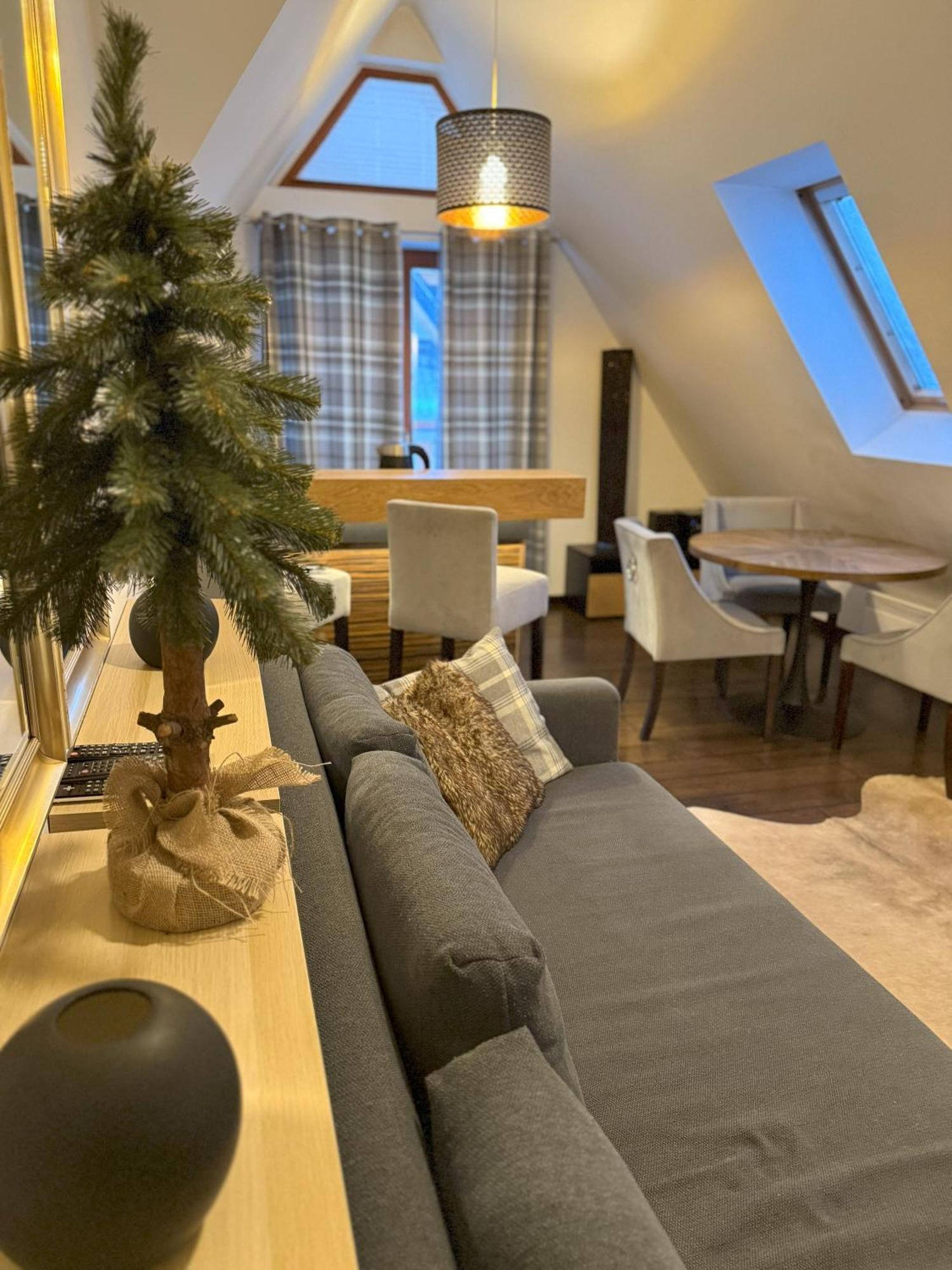 Apartment Glamour I *